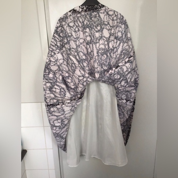 Calvin Klein Dress Black White 4 New w/Belt - Picture 4 of 5